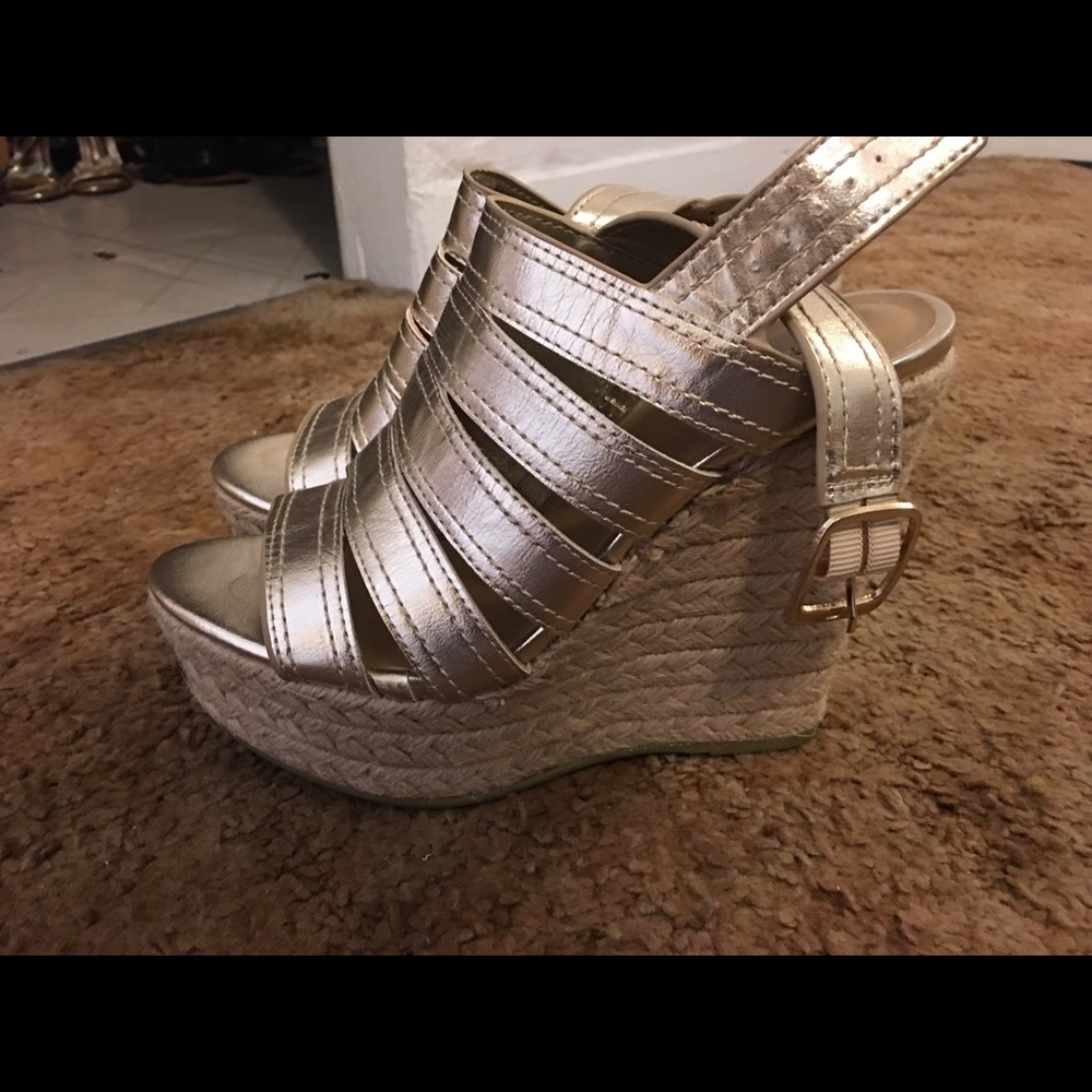 Platform wedges